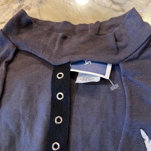 Gaze USA NWT Graphic tee - Picture 4 of 8